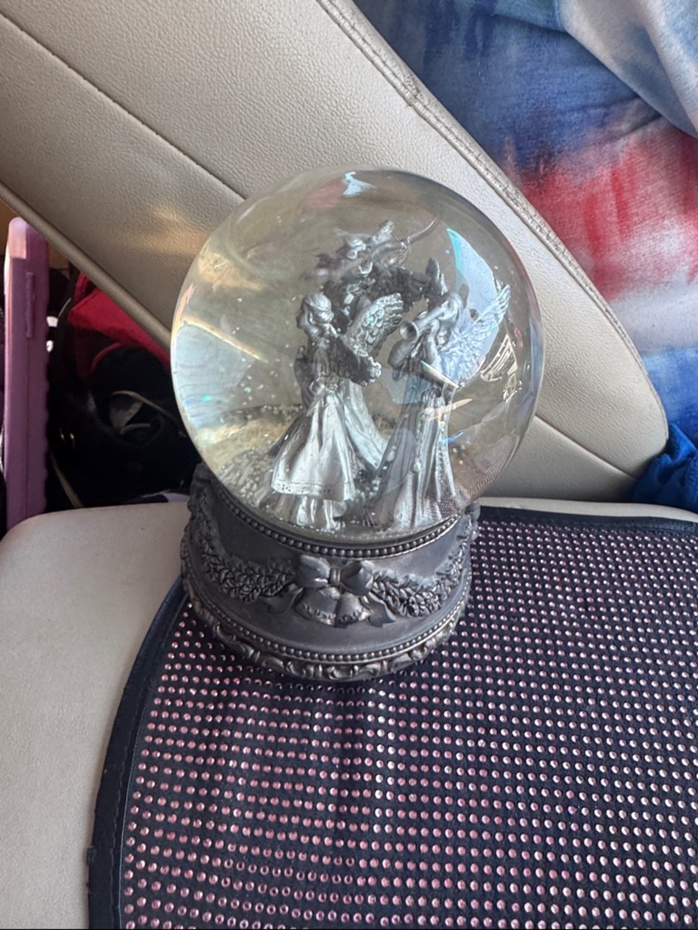 Vintage 2000 Wallace Silversmiths Silver and Black Musical Wind-Up Snow Globe